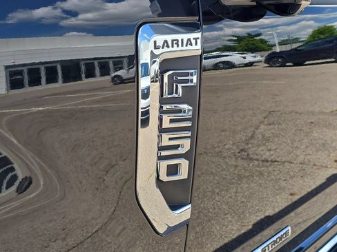 Used 2022 Ford F250 Lariat AWD/4WD image 38