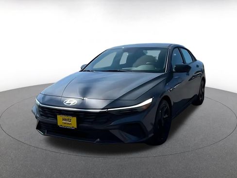 Used 2026 Hyundai Elantra Sport FWD image 5
