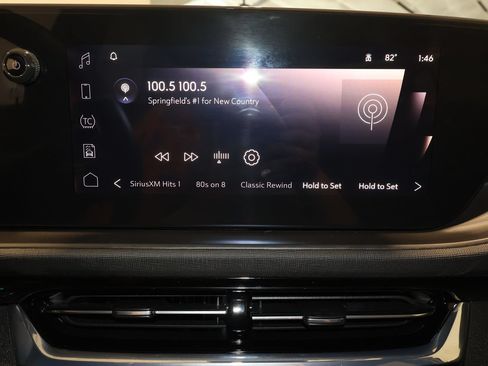 Certified 2024 Buick Envista Sport Touring w/ Convenience I Package FWD image 12