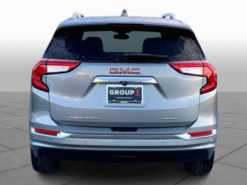 Used 2024 GMC Terrain Denali w/ Denali Premium Package image 4