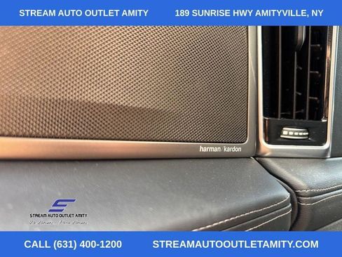 Used 2020 BMW 750i xDrive w/ M Sport Package image 36