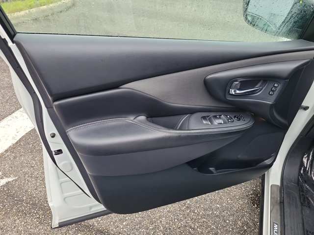 Used 2021 Nissan Murano SL FWD image 16