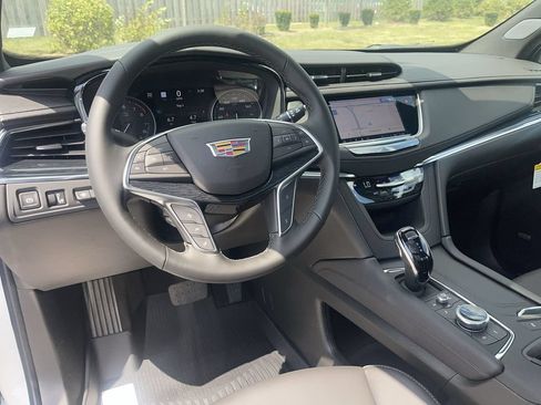 New 2026 Cadillac XT5 Premium Luxury w/ LPO, ONYX Package AWD/4WD image 19