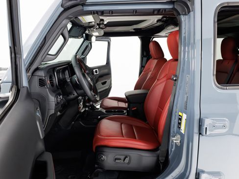 Used 2024 Jeep Wrangler Unlimited Rubicon 392 image 14