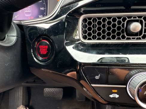 Used 2022 Honda Civic Touring image 6