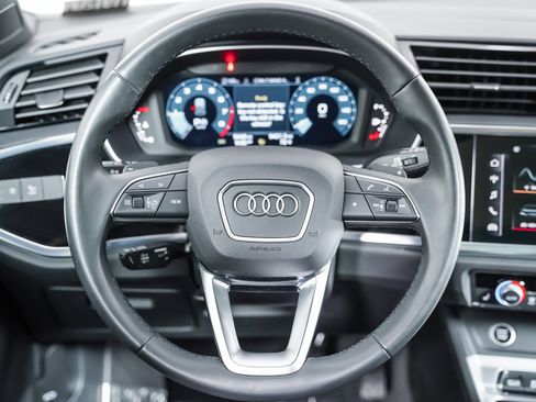 Used 2024 Audi Q3 2.0T Premium AWD/4WD image 15