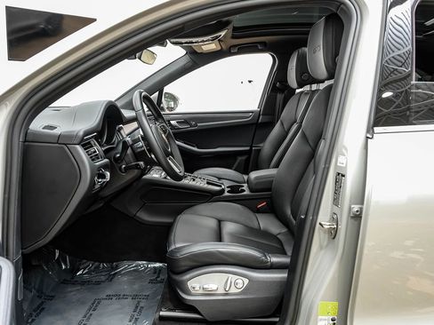 Used 2021 Porsche Macan GTS w/ Premium Package Plus (PF9) image 4