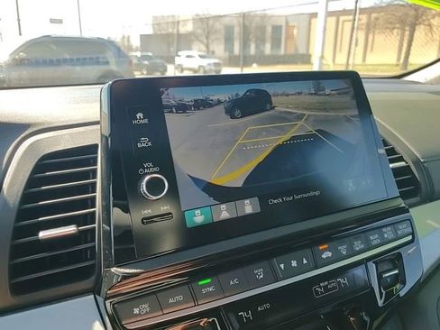 Used 2025 Honda Odyssey Sport-L image 19