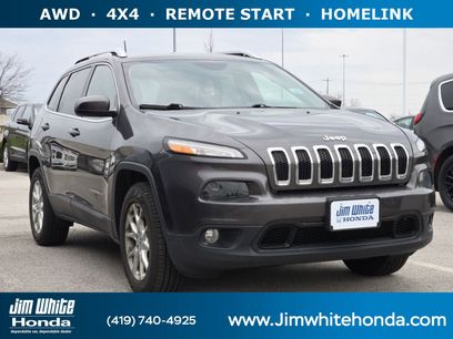 Used 2018 Jeep Cherokee Latitude Plus w/ Comfort/Convenience Group