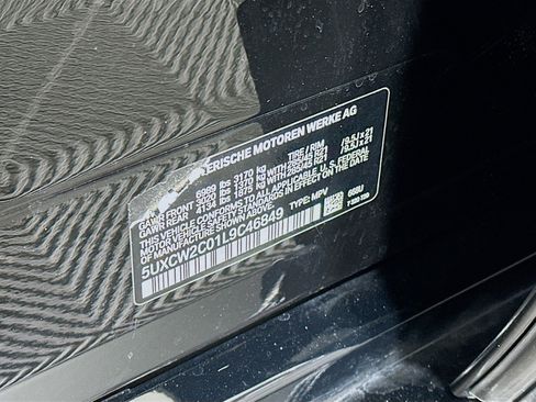 Used 2020 BMW X7 xDrive40i w/ Luxury Seating Package image 12