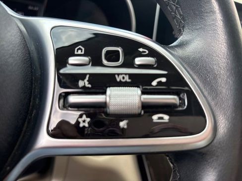 Used 2019 Mercedes-Benz C 300 Sedan image 40