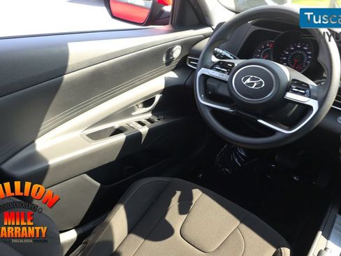 Used 2022 Hyundai Elantra SEL w/ Cargo Package FWD image 27