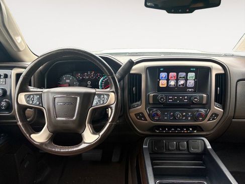 Used 2018 GMC Sierra 3500 Denali w/ Duramax Plus Package image 2