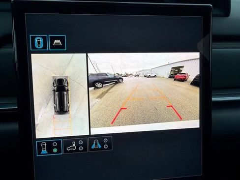 New 2026 GMC Terrain AT4 w/ Convenience Package III AWD/4WD image 18