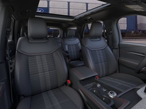 New 2026 Ford Explorer ST-Line w/ ST-Line Street Pack AWD/4WD image 10