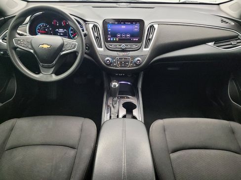 Used 2020 Chevrolet Malibu LT FWD image 22