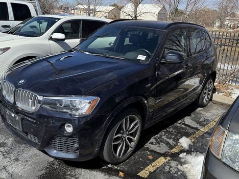 Used 2017 BMW X3 xDrive28i image 2