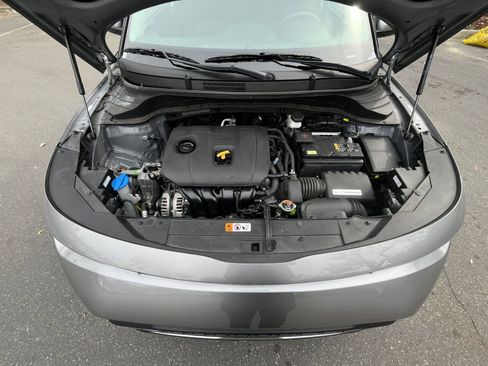 Used 2025 Kia Soul LX w/ LX Technology Package image 30