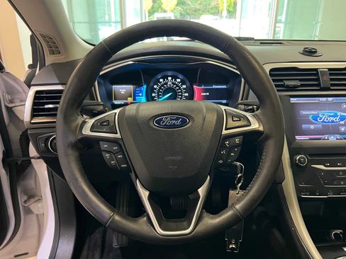 Used 2014 Ford Fusion SE w/ Equipment Group 202A image 20