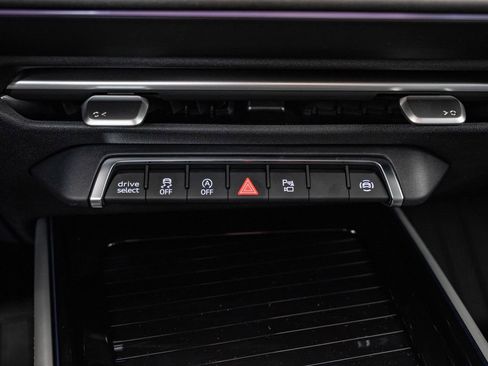 New 2026 Audi Q3 quattro 2.0T image 38