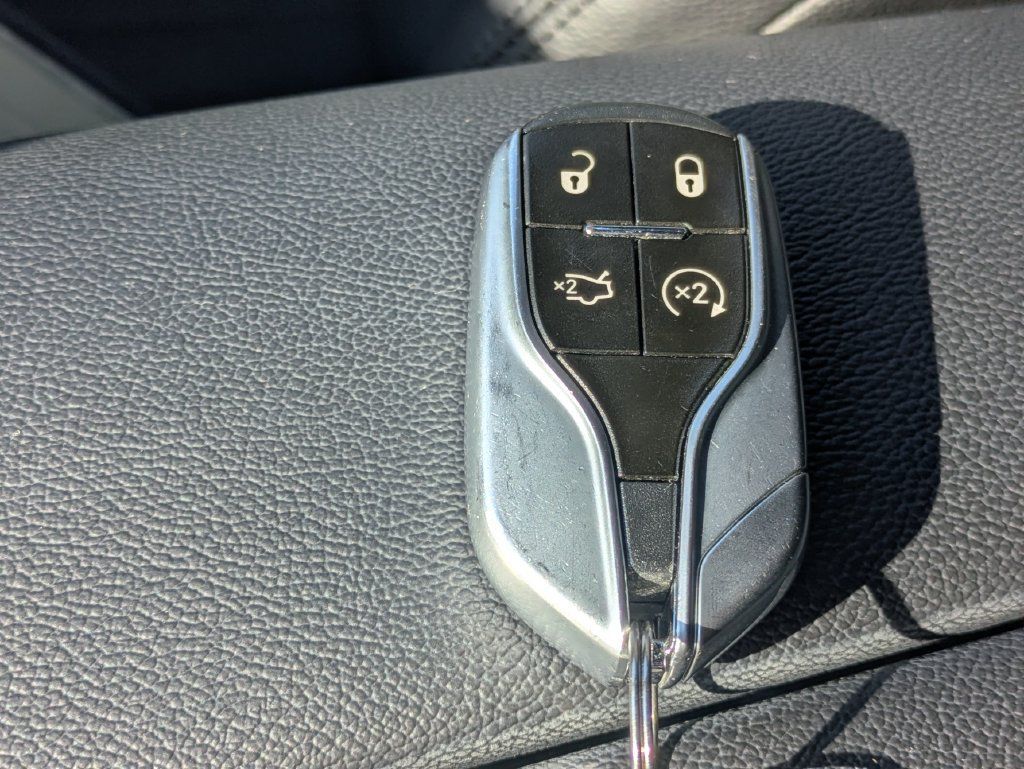 Used 2021 Maserati Levante S AWD/4WD image 42