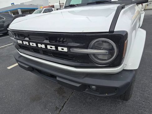 Used 2024 Ford Bronco Outer Banks AWD/4WD image 35