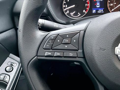 Certified 2025 Nissan Sentra S FWD image 22