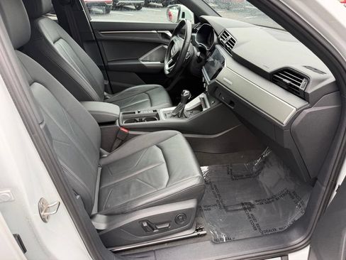 Used 2024 Audi Q3 2.0T Premium AWD/4WD image 30