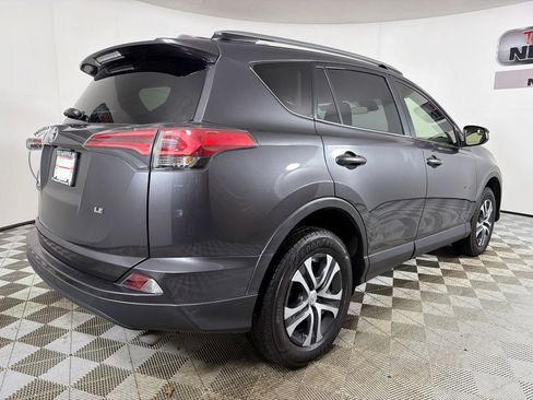 Used 2018 Toyota RAV4 LE image 3
