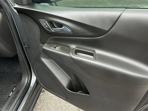Used 2021 Chevrolet Equinox LT image 15