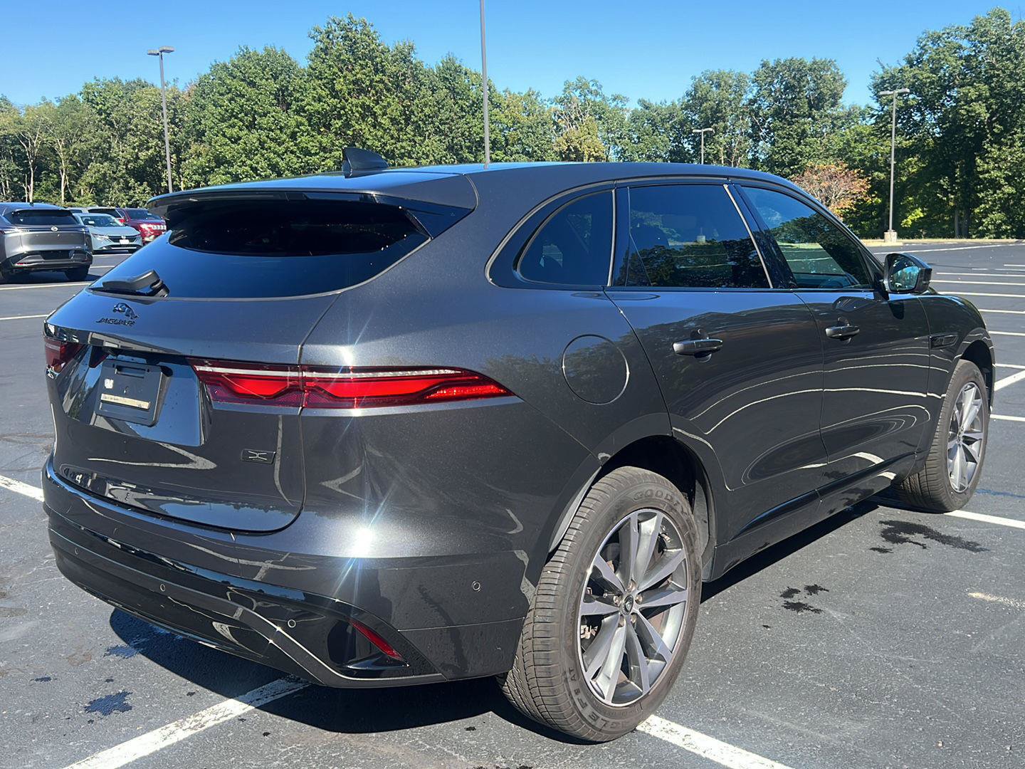 Certified 2026 Jaguar F-PACE R-Dynamic S AWD/4WD image 5