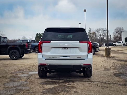 New 2026 GMC Yukon Denali w/ Denali Reserve Package image 4