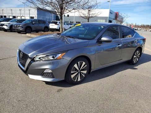 Certified 2021 Nissan Altima 2.5 SV image 8