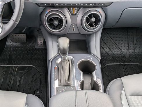 Used 2022 Chevrolet Blazer LT w/ Sound & Technology Package image 18