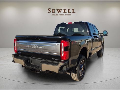 New 2026 Ford F250 King Ranch w/ FX4 Off-Road Package AWD/4WD image 4