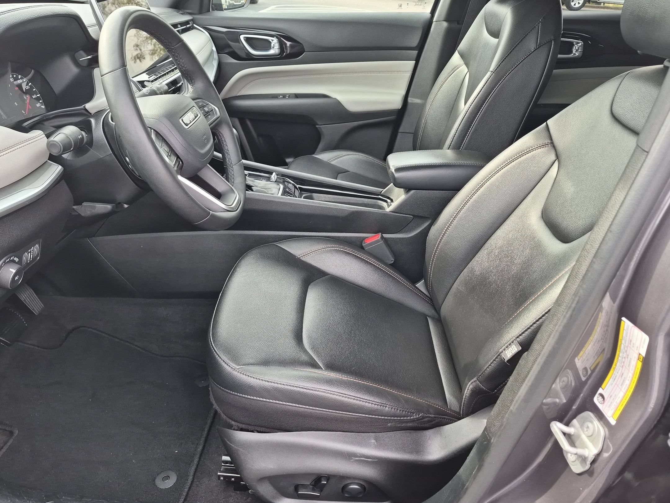 Used 2024 Jeep Compass Limited AWD/4WD image 14