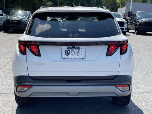 Used 2025 Hyundai Tucson SEL FWD image 7