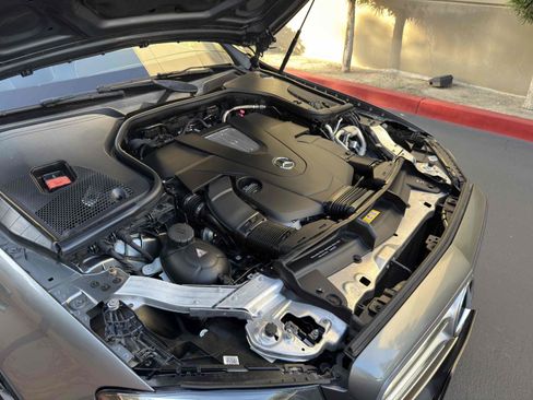 Used 2017 Mercedes-Benz E 400 4MATIC Wagon image 93