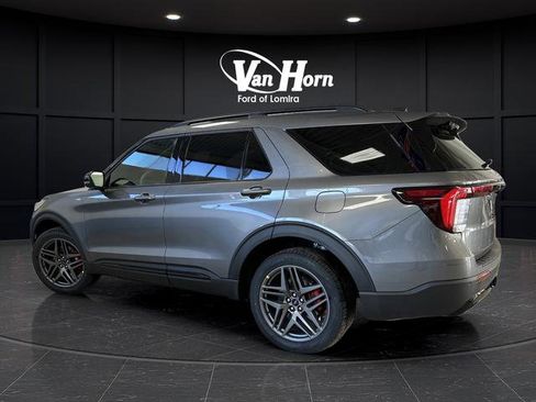 New 2026 Ford Explorer ST-Line image 3