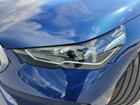 Used 2024 BMW 530i w/ Premium Package image 33