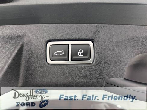 Used 2023 Kia Sorento SX Prestige image 35