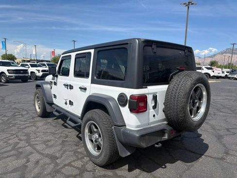 Used 2018 Jeep Wrangler Unlimited Sport S AWD/4WD image 11