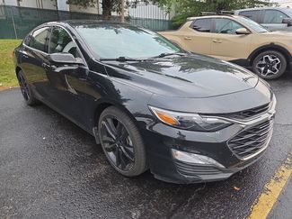 Used 2021 Chevrolet Malibu LT FWD video 1