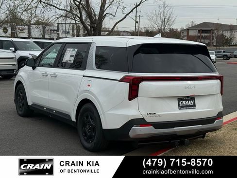 New 2026 Kia Carnival FWD image 5