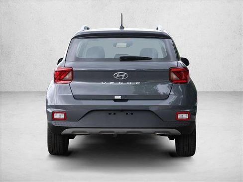 Used 2026 Hyundai Venue SEL FWD image 6