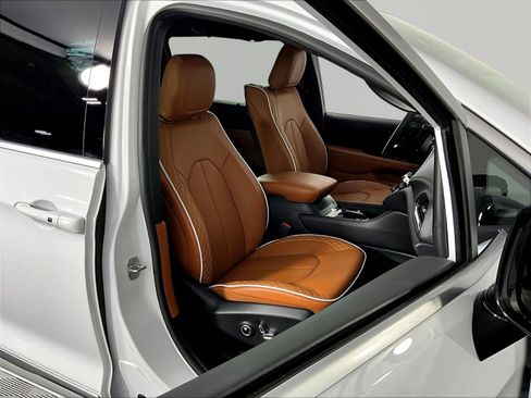 Used 2026 Chrysler Pacifica Pinnacle FWD image 30