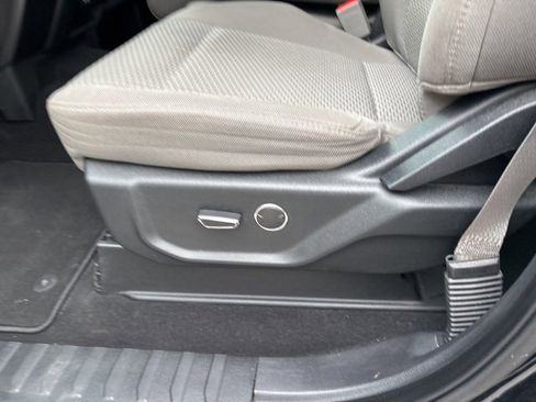 Used 2019 Ford F250 XLT w/ XLT Premium Package image 24