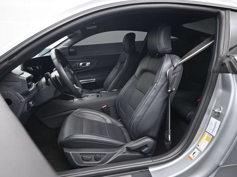 Used 2025 Ford Mustang GT Premium RWD image 22