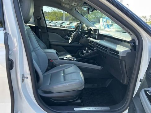 Used 2022 Lincoln Corsair FWD image 17