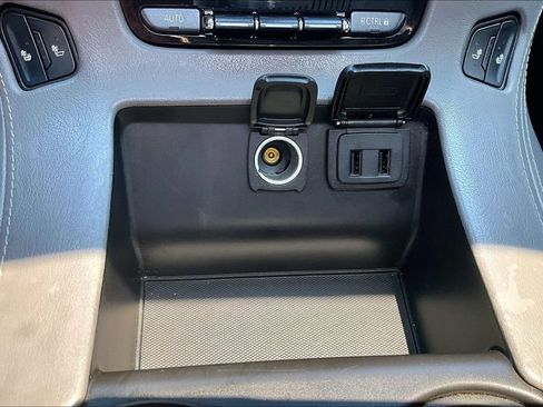 Used 2019 Chevrolet Tahoe LT w/ Luxury Package AWD/4WD image 36